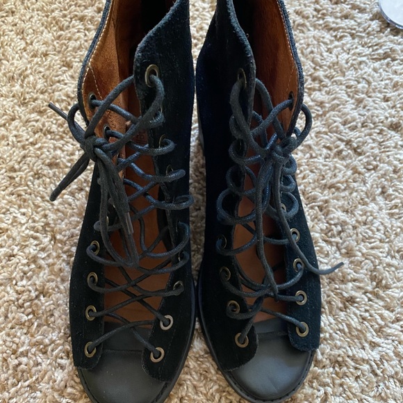 JEFFREY CAMPBELL BLACK SUEDE CORSET BOOTIE 9.5 - Picture 4 of 9